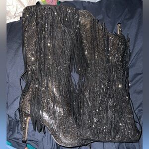 GUNMETAL ISHANI FRINGE BOOTS BY INC//INTERNATIONAL CONCEPTS//SIZE 6